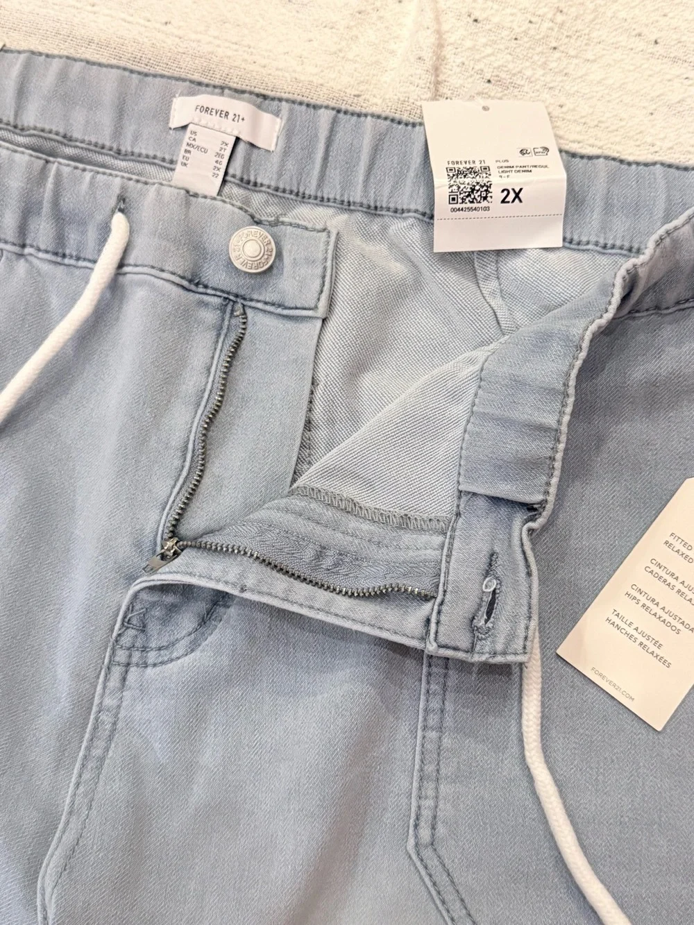 NWT Forever 21 Plus Size Light Blue Drawstring Denim Joggers